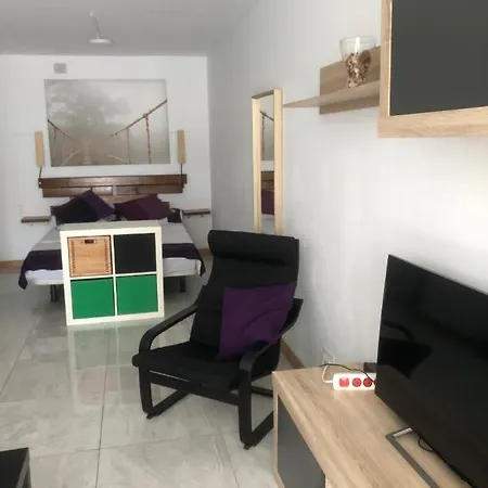 Torremolinos, Bonito Apartamento Studio La Carihuela * Torremolinos